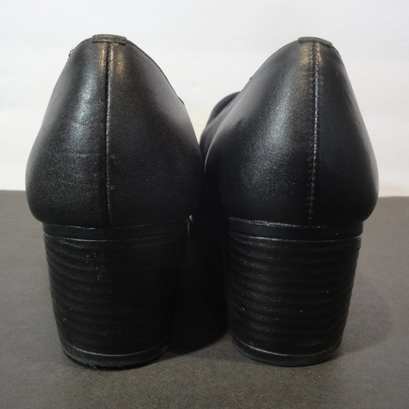 Mootsies Tootsies Black Low Heeled Slip On  Size 6.5 Medium - Picture 4 of 16